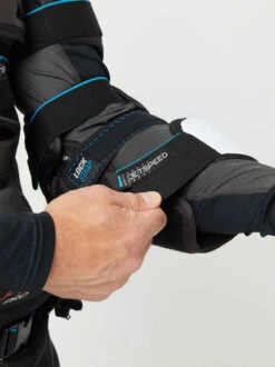 Coudières CCM JetSpeed FT6 Pro Senior 17 Coudières CCM JetSpeed FT6 Pro Senior -Hockey Soldes Boutique pdtimg 5002769b