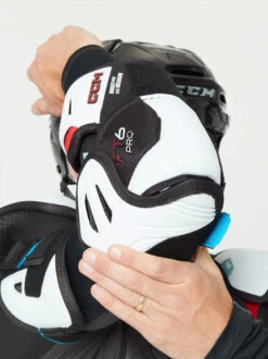 Coudières CCM JetSpeed FT6 Pro Senior 18 Coudières CCM JetSpeed FT6 Pro Senior -Hockey Soldes Boutique pdtimg 5002770b